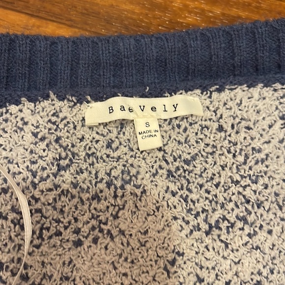 NWOT baevely cardigan - Picture 2 of 3